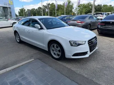 Gebraucht Audi A5 Sportback 144 PS (105 kW) 2015 Weiß Kleinwagen