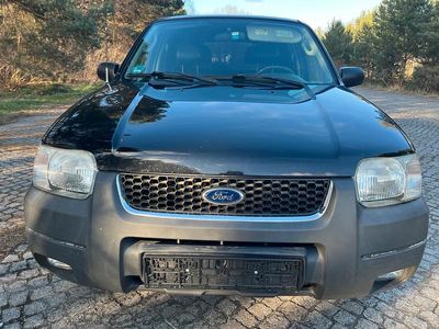 Gebraucht Ford Maverick 124 PS (91 kW) 2003 Schwarz SUV