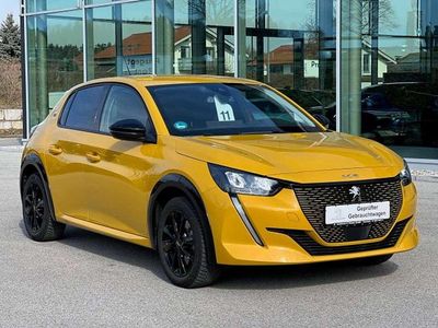 Gebraucht Peugeot e-208 Allure 100 kW (136 PS) 2023 Faro gelb metallic Kleinwagen