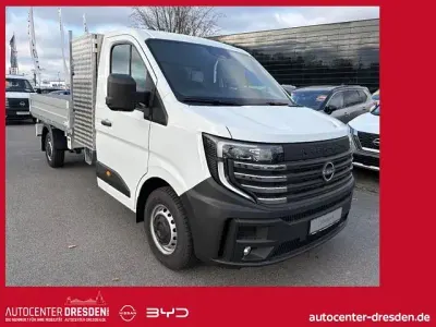 Neu Nissan Interstar N-Connecta 150 PS (110 kW) 2025 Van