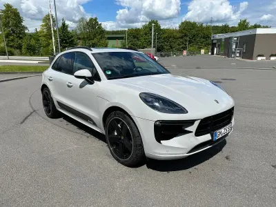 Gebraucht Porsche Macan Turbo 441 PS (324 kW) 2020 Grau SUV