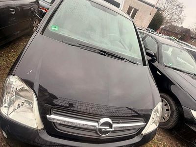 Second-hand Opel Meriva 74 CP (54 kW) 2004 Negru Monovolum