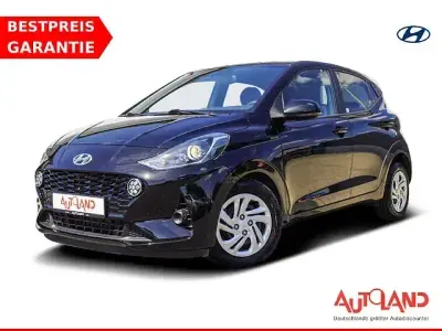 Gebraucht Hyundai i10 GO! 67 PS (49 kW) 2023 Schwarz Kleinwagen