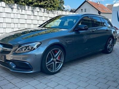 Mercedes C63 AMG