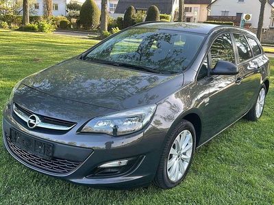 Usata Opel Astra Active 140 CV (102 kW) 2013 Grigio Station wagon