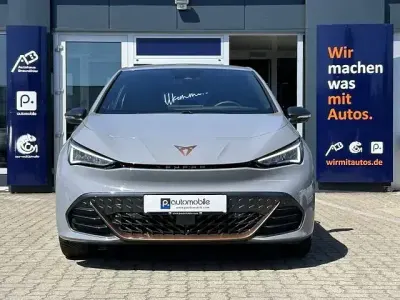 Gebraucht Cupra Born 150 kW (204 PS) 2023 Vaporgrau Kleinwagen
