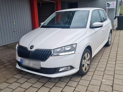 Usata Skoda Fabia Active 75 CV (55 kW) 2019 Bianco Utilitaria