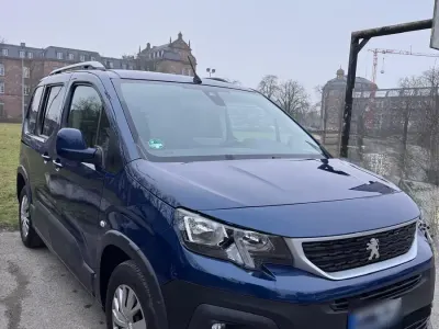Gebraucht Peugeot Rifter Active 81 PS (59 kW) 2020 Blau Van / Kleinbus