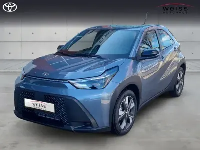 Neu Toyota Aygo X Active 116 PS (85 kW) 2026 Grau SUV