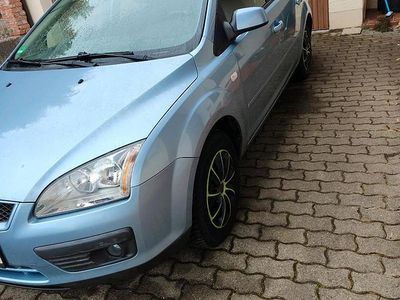 Gebraucht Ford Focus 108 PS (79 kW) 2007 Blau Kombi