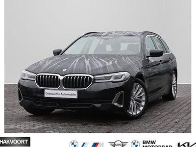 Schwarz Gebraucht 2022 BMW 530 Luxury Line Kombi | 31.940 € (Guter Preis)
