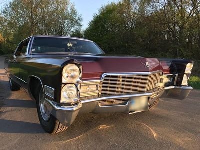 Usata Cadillac Deville 375 CV (275 kW) 1968 Marrone Berlina