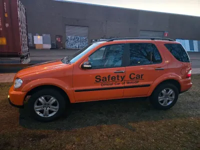 Gebraucht Mercedes ML500 292 PS (214 kW) 2002 Orange SUV