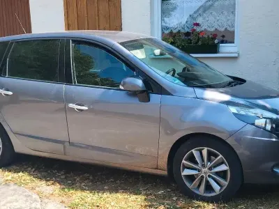 Gebraucht Renault Scénic III 140 PS (102 kW) 2010 Grau Van / Kleinbus