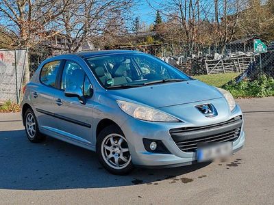 Gebraucht Peugeot 207 Urban Move 95 PS (69 kW) 2009 Blau Kleinwagen