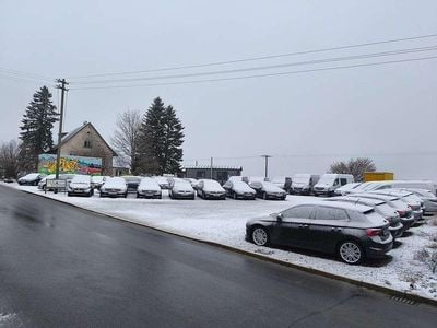 Gebraucht Skoda Yeti Plus Edition 140 PS (102 kW) 2013 Lavablau SUV