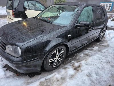 Usata VW Golf IV 75 CV (55 kW) 2000 Nero Utilitaria
