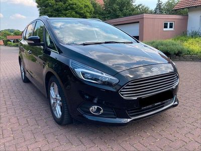 Gebraucht Ford S-MAX Titanium 165 PS (121 kW) 2019 Schwarz Van / Kleinbus