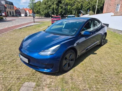 Gebraucht Tesla Model 3 Standard Range Plus 239 kW (325 PS) 2021 Blau Limousine