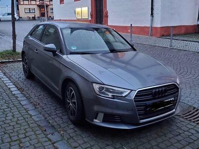 Gebraucht Audi A3 Ambiente 116 PS (85 kW) 2017 Grau Limousine