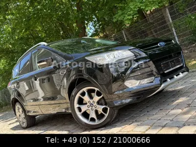 Gebraucht Ford Kuga 179 PS (131 kW) 2016 Schwarz SUV