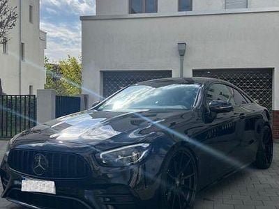 Gebraucht Mercedes E200 AMG line 197 PS (144 kW) 2021 Schwarz Coupé