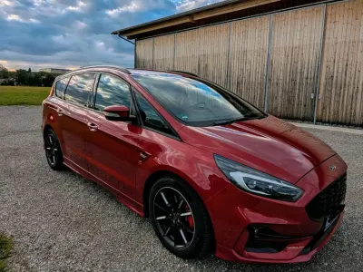 Używany Ford S-MAX ST-Line 150 KM (110 kW) 2019 Czerwony Minivan