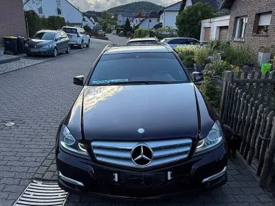 Gebraucht Mercedes 220 170 PS (125 kW) 2011 Braun Kombi