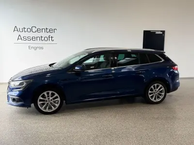 Gebraucht Renault Mégane IV Intens 131 PS (96 kW) 2017 Blau Limousine