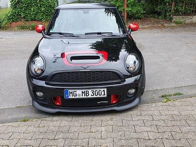 Gebraucht Mini John Cooper Works 209 PS (153 kW) 2011 Schwarz Kleinwagen