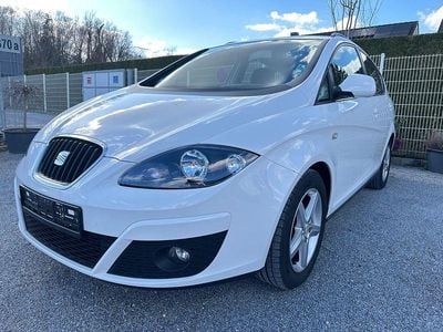 Gebraucht Seat Altea XL Ecomotive 105 PS (77 kW) 2012 Weiß Van / Kleinbus