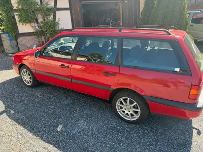 Gebraucht VW Passat 115 PS (84 kW) 1996 Rot Kombi