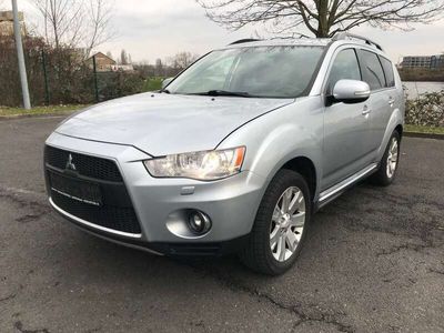 gebraucht Mitsubishi Outlander XTRA 4WD Xenon KlimAut SitzH PDC AHK ALU WR ESP SB