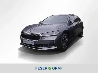 Neu Skoda Superb 150 PS (110 kW) 2026 Graphitegrau Kombi