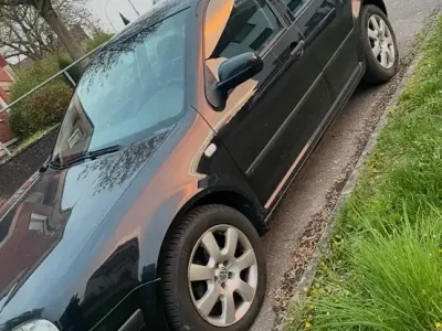 Occasion VW Golf IV 105 ch (77 kW) 2003 Noir Berline
