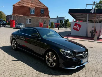 Gebraucht Mercedes C180 AMG 176 PS (129 kW) 2016 Schwarz Coupé