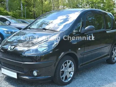 Gebraucht Peugeot 1007 Sport 109 PS (80 kW) 2006 Schwarz Van / Kleinbus