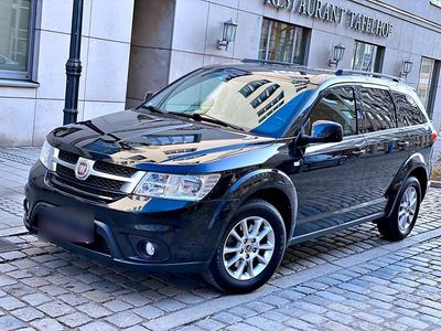 Second-hand Fiat Freemont 141 CP (103 kW) 2015 Negru SUV