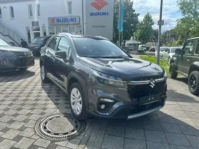 Gebraucht Suzuki SX4 S-Cross Comfort 102 PS (75 kW) 2024 Grau SUV