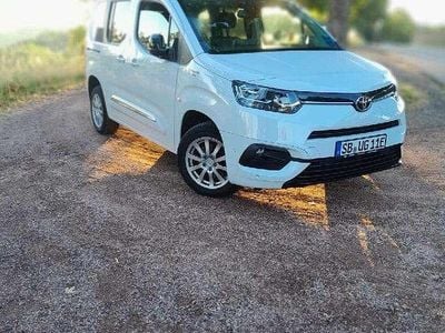 Gebraucht Toyota Proace City City 100 kW (136 PS) 2023 Icy white Van / Kleinbus