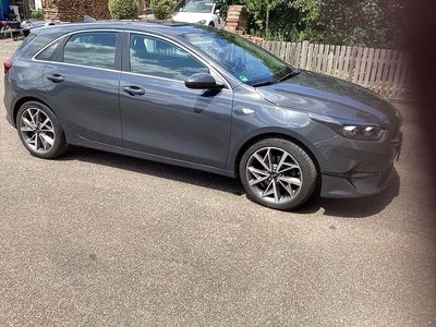 Gebraucht Kia Ceed Vision 116 PS (85 kW) 2021 Grau Kleinwagen