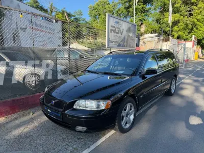 Gebraucht Volvo V70 Momentum 209 PS (153 kW) 2004 Schwarz Kombi