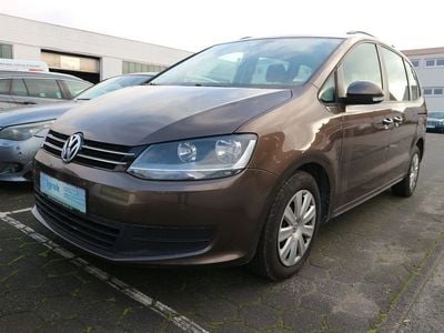 Gebraucht VW Sharan Trendline 140 PS (102 kW) 2011 Braun Van / Kleinbus