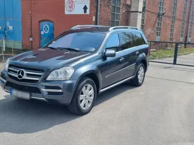 Gebraucht Mercedes GL450 306 PS (225 kW) 2010 Schwarz SUV