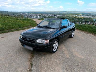 Occasion Ford Escort Cabriolet 105 ch (77 kW) 1992 Noir Cabriolet