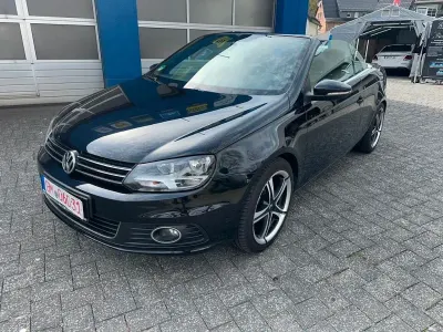 Gebraucht VW Eos 122 PS (89 kW) 2011 Schwarz Cabrio