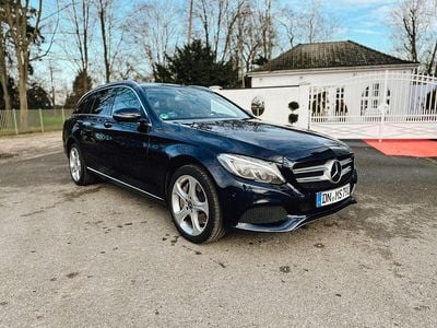 Blau Gebraucht 2017 Mercedes C400 Avantgarde Kombi | 28.000 € (Etwas zu teuer)