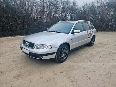 Silber Gebraucht 2001 Audi A4 Kombi | 2.250 € (Etwas zu teuer)