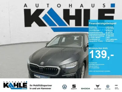 Gebraucht Skoda Scala Essence 116 PS (85 kW) 2025 Blackmagic perleffekt Kleinwagen