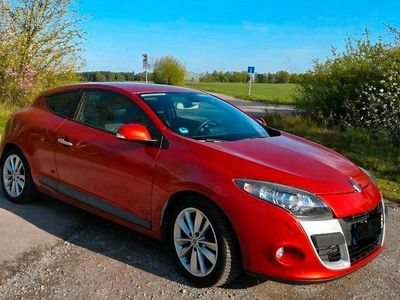 Second-hand Renault Mégane Coupé Dynamique 180 CP (132 kW) 2010 Portocaliu Coupe